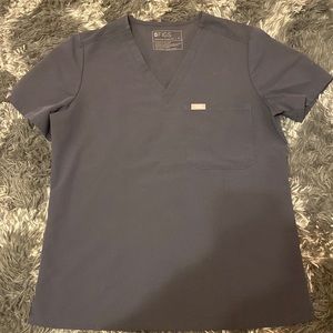 Women’s medium gray figs top